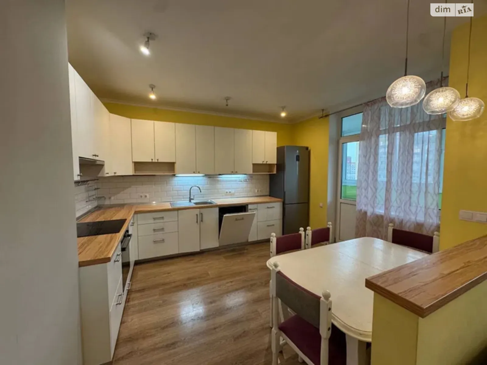 Продается 3-комнатная квартира 118 кв. м в Киеве, ул. Чавдар Елизаветы, 24 - фото 1