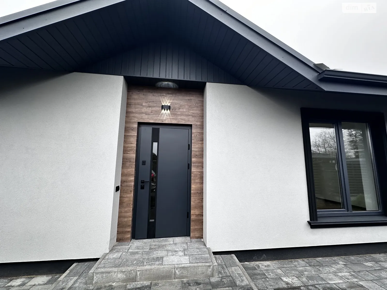 Продається одноповерховий будинок 100 кв. м з гаражем, цена: 180000 $ - фото 1