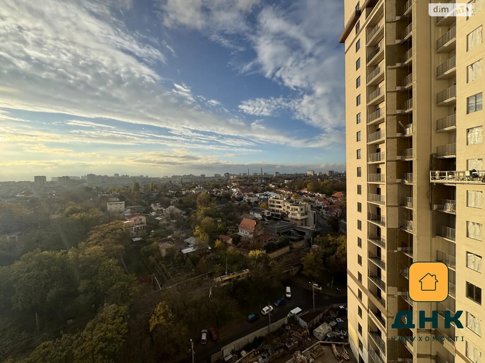 Продается 1-комнатная квартира 52.2 кв. м в Одессе, ул. Дача Ковалевского, 5 - фото 1