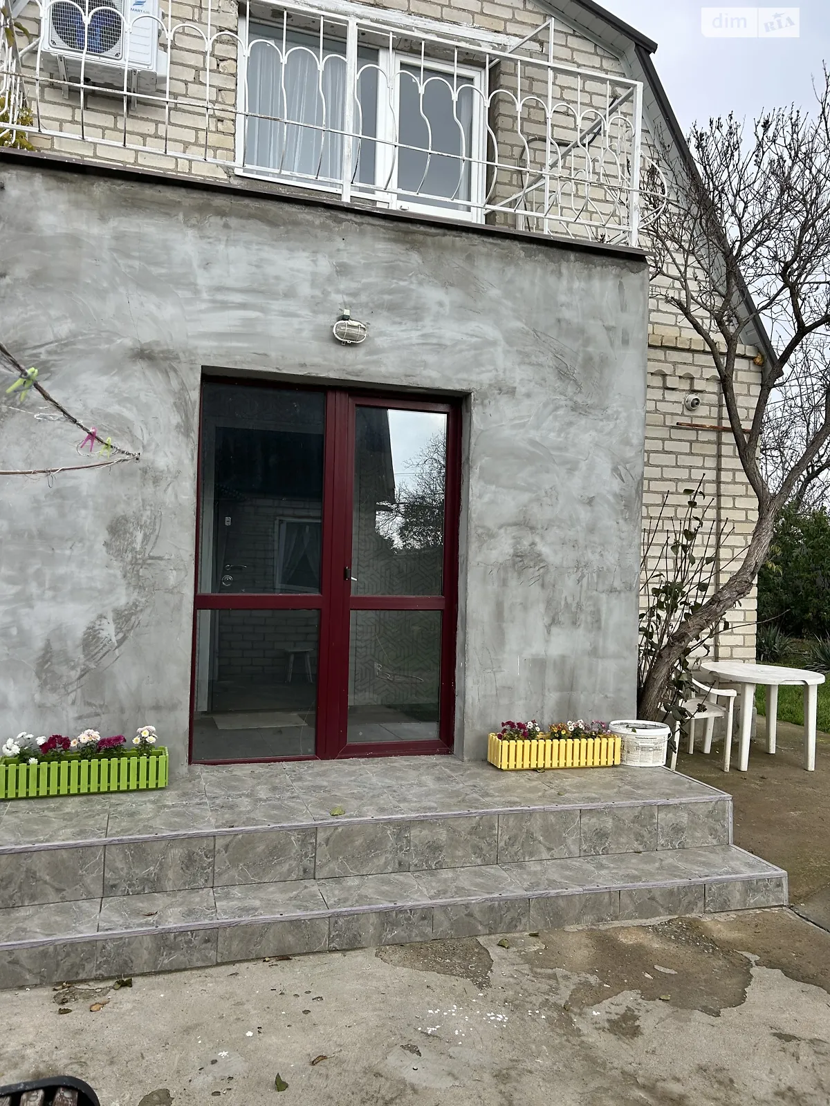 Продается дом на 2 этажа 65 кв. м с гаражом, цена: 42000 $ - фото 1