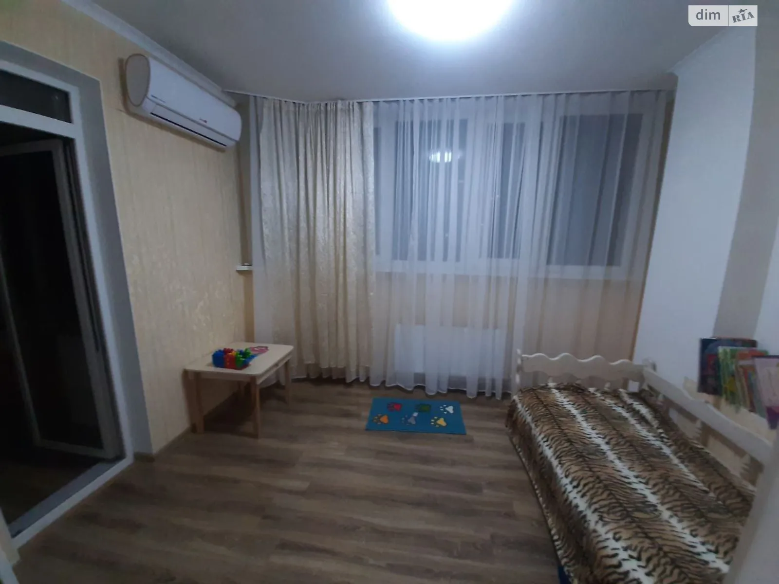 Сдается в аренду 2-комнатная квартира 45 кв. м в Одессе, мас. Радужный - фото 1