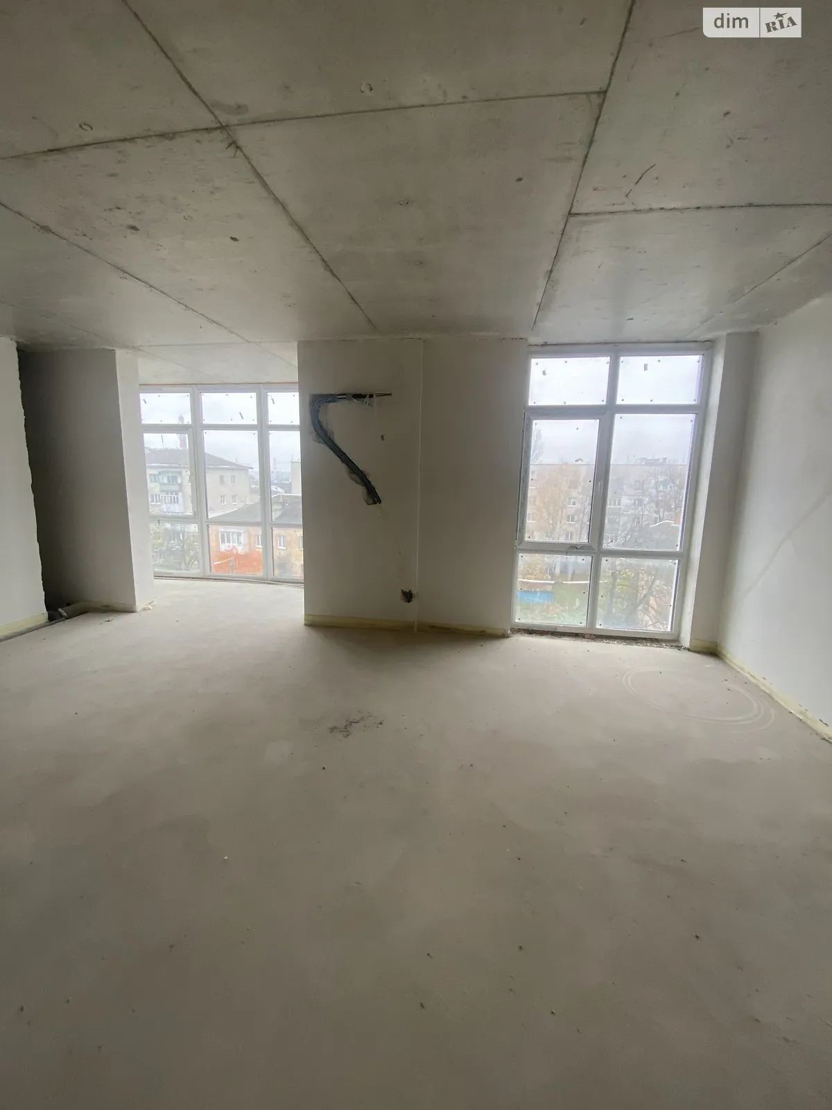 Продается 3-комнатная квартира 73 кв. м в Житомире, ул. Михаила Грушевского, 98 - фото 1