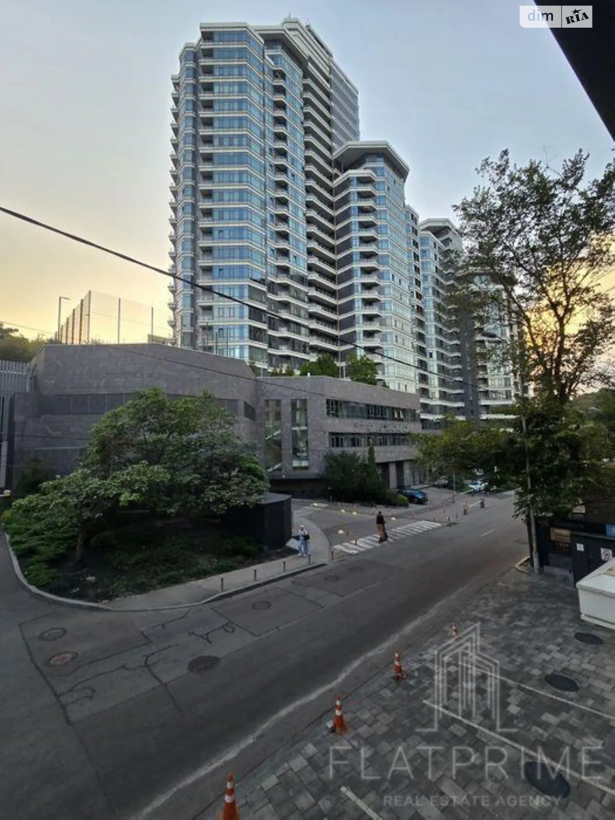 Продается помещения свободного назначения 82.2 кв. м в 6-этажном здании, цена: 12000000 грн - фото 1