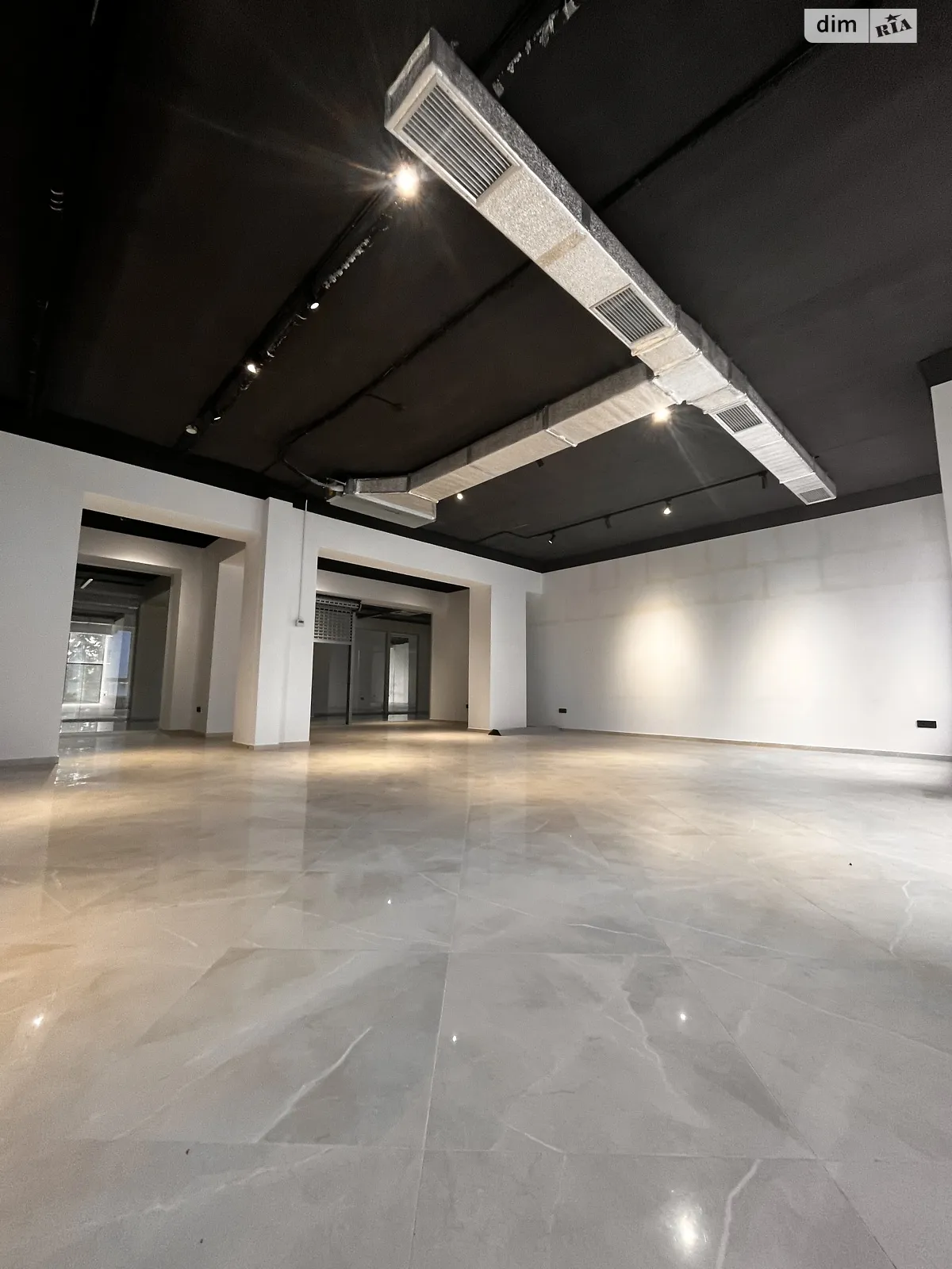 Продається приміщення вільного призначення 84.2 кв. м в 3-поверховій будівлі, цена: 159980 $ - фото 1