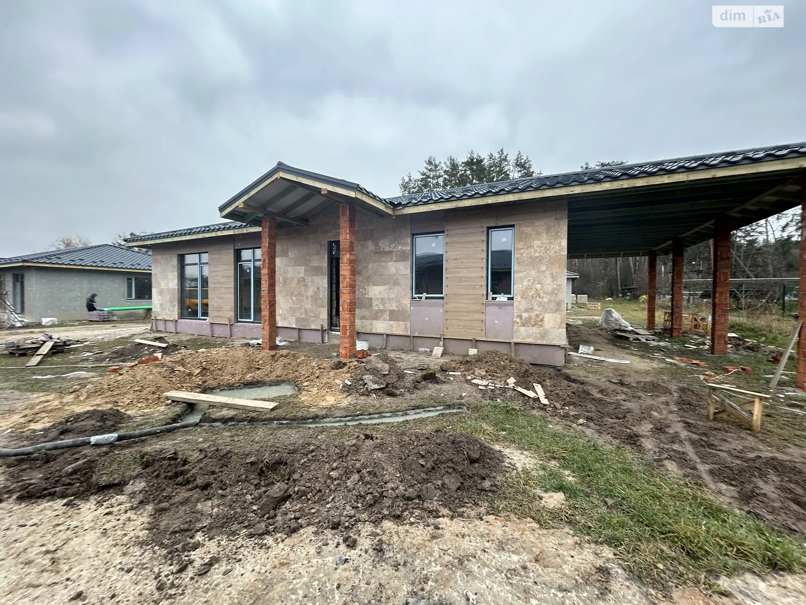 Продается одноэтажный дом 130 кв. м с баней/сауной, цена: 160000 $ - фото 1