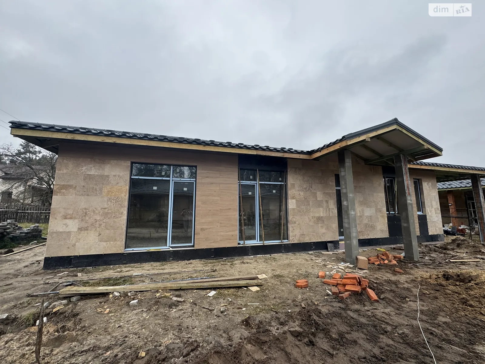 Продается одноэтажный дом 130 кв. м с участком, цена: 160000 $ - фото 1