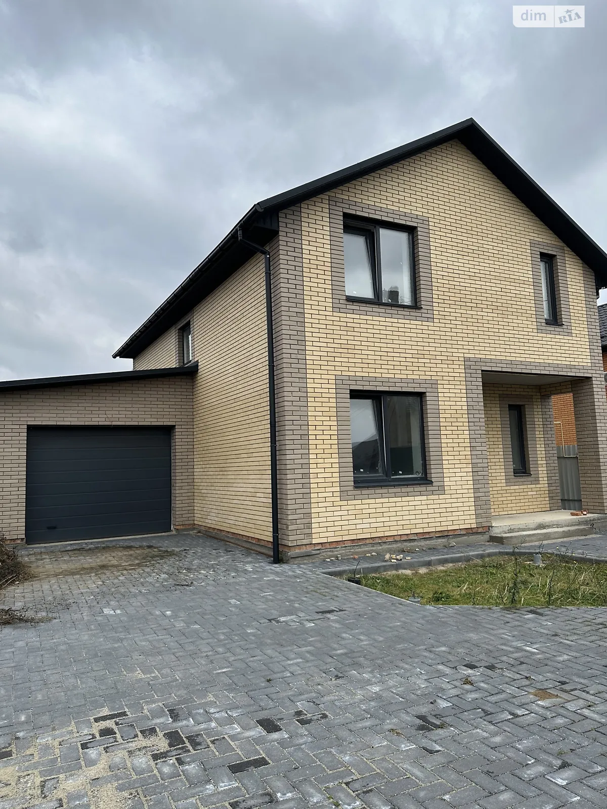 Продается дом на 2 этажа 120 кв. м с верандой, цена: 140000 $ - фото 1