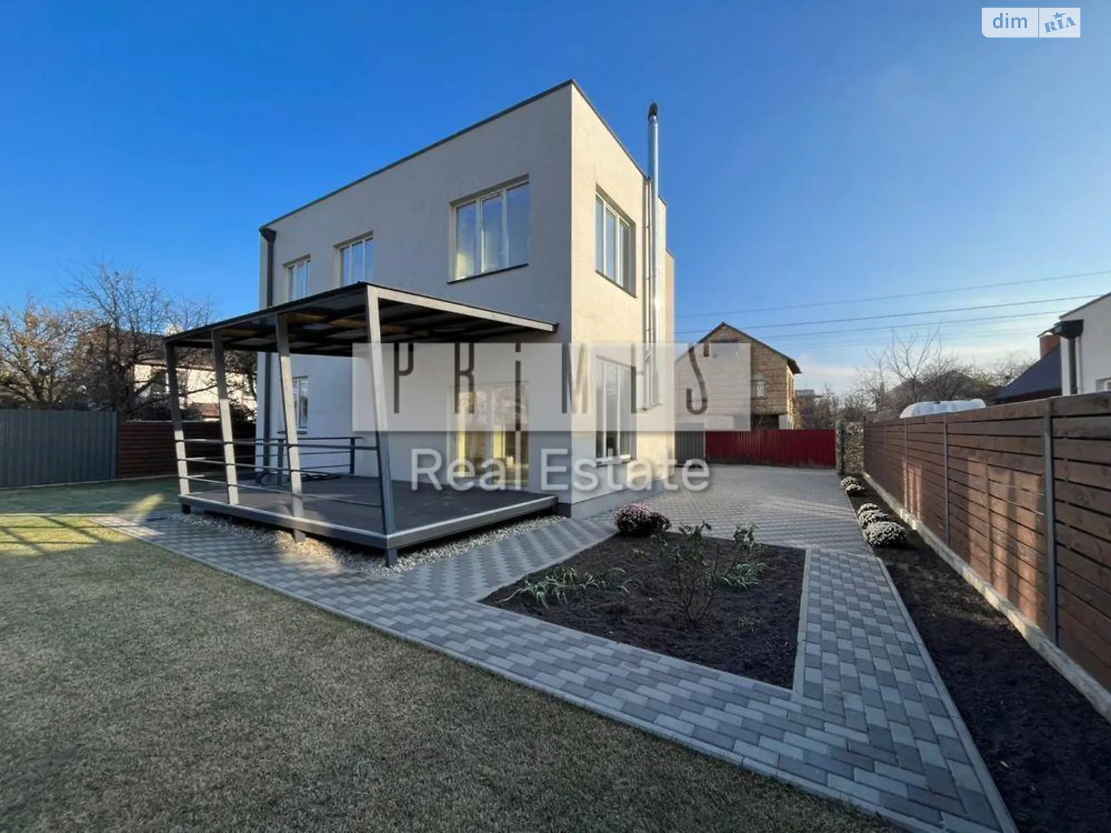 Продается дом на 2 этажа 165 кв. м с подвалом, цена: 245000 $ - фото 1