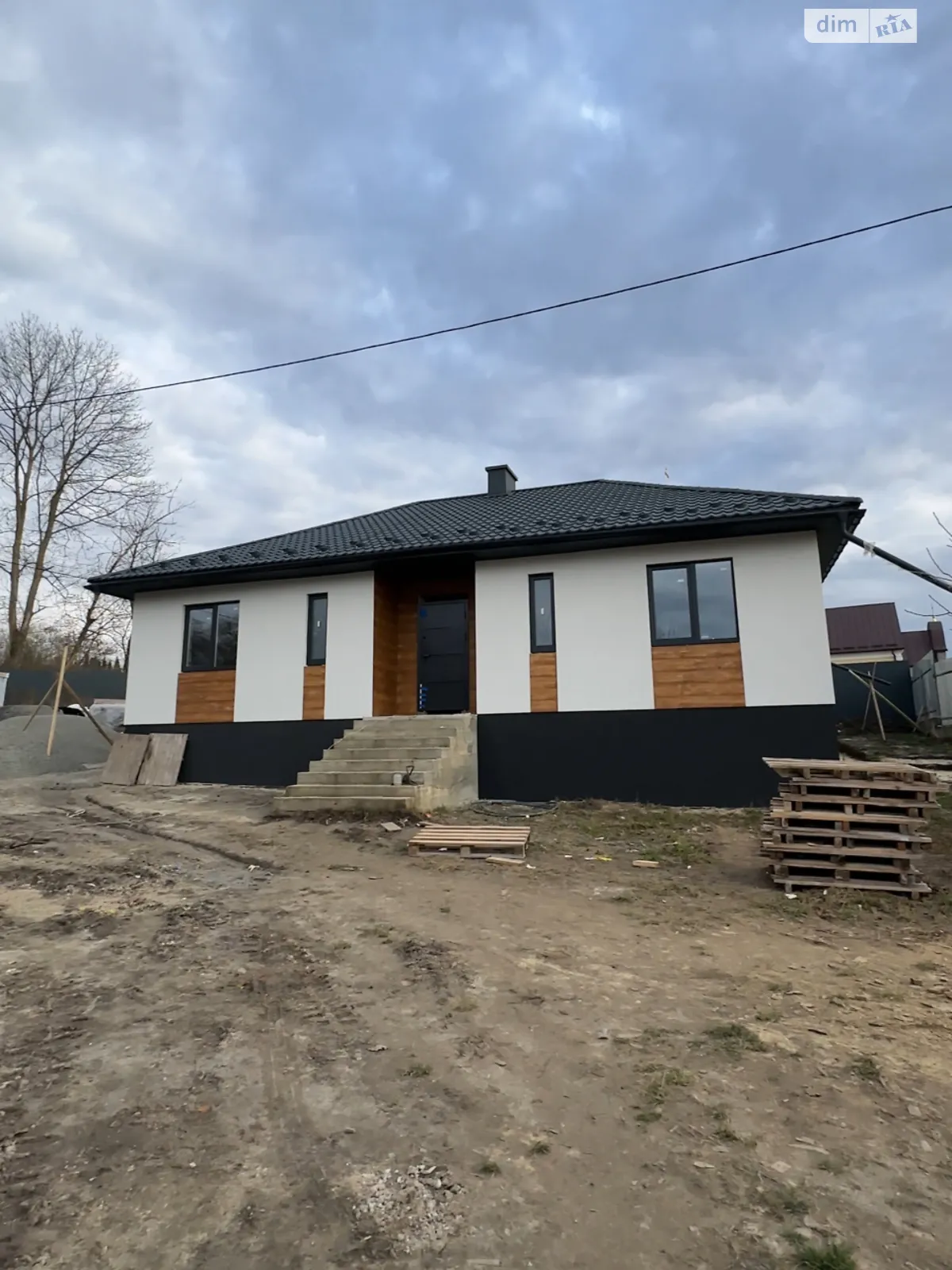 Продается одноэтажный дом 130 кв. м с верандой, цена: 94000 $ - фото 1