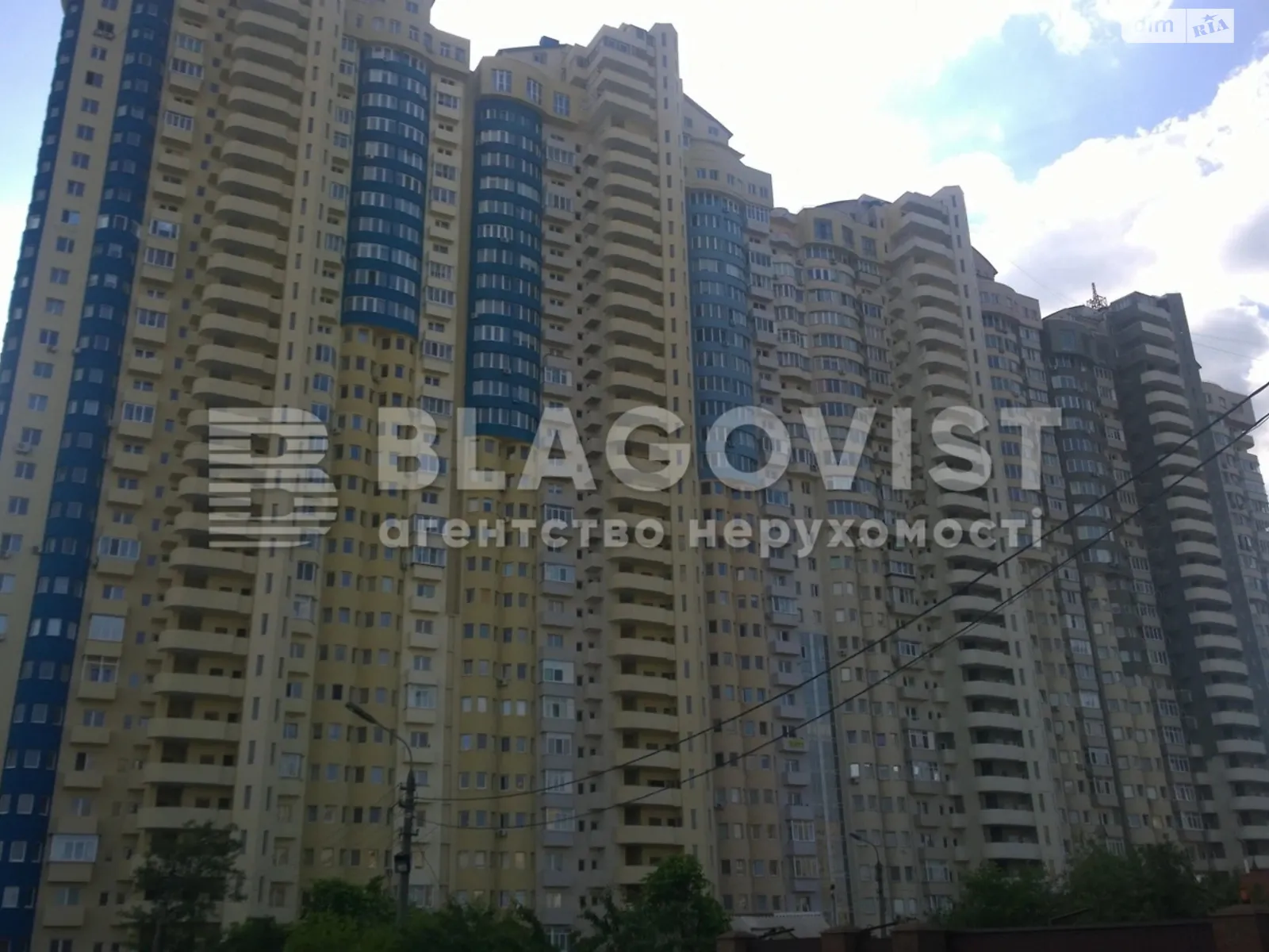 Продається 1-кімнатна квартира 70.8 кв. м у Києві, Харківське шосе, 19А - фото 1