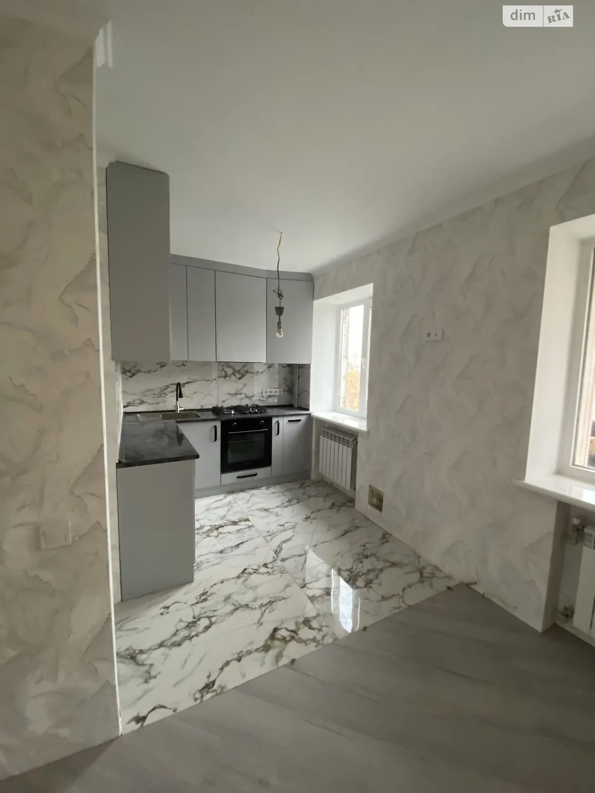 Продается 2-комнатная квартира 50 кв. м в Житомире, ул. Михаила Грушевского - фото 1