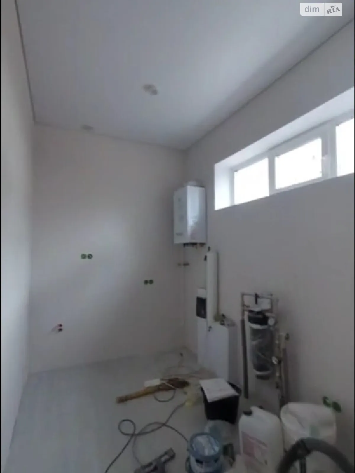 Продается дом на 2 этажа 120 кв. м с баней/сауной, цена: 150000 $ - фото 1