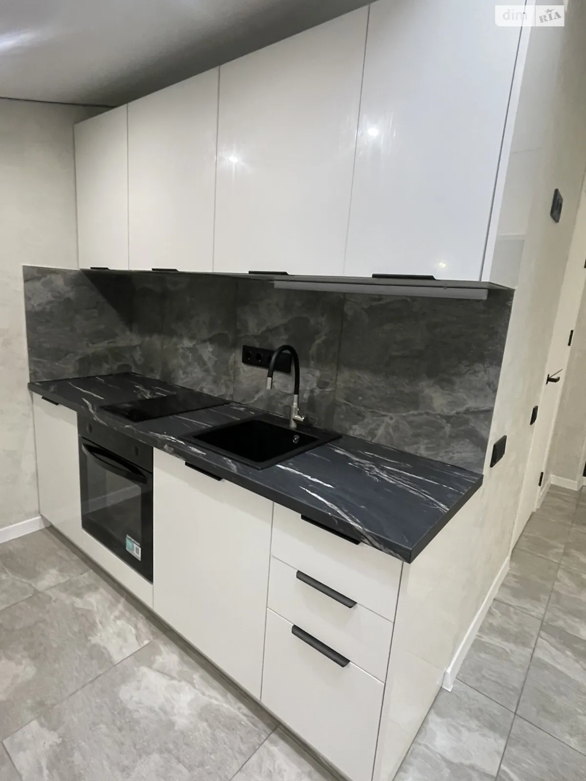 Продается 1-комнатная квартира 33 кв. м в Виннице, ул. Марии Литвиненко-Вольгемут - фото 1