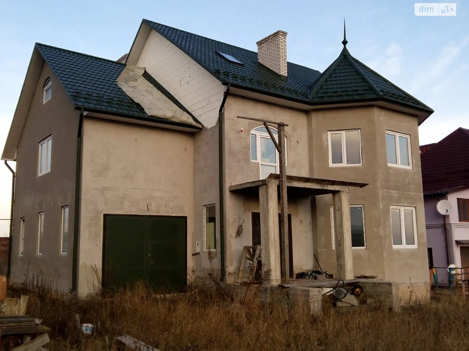 Продается дом на 2 этажа 230 кв. м с подвалом, цена: 107000 $ - фото 1