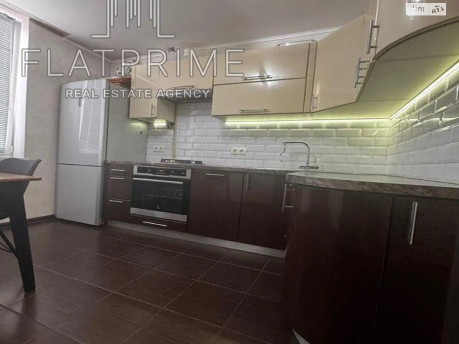 Продается 2-комнатная квартира 48.8 кв. м в Киеве, ул. Дмитриевская, 2 - фото 1