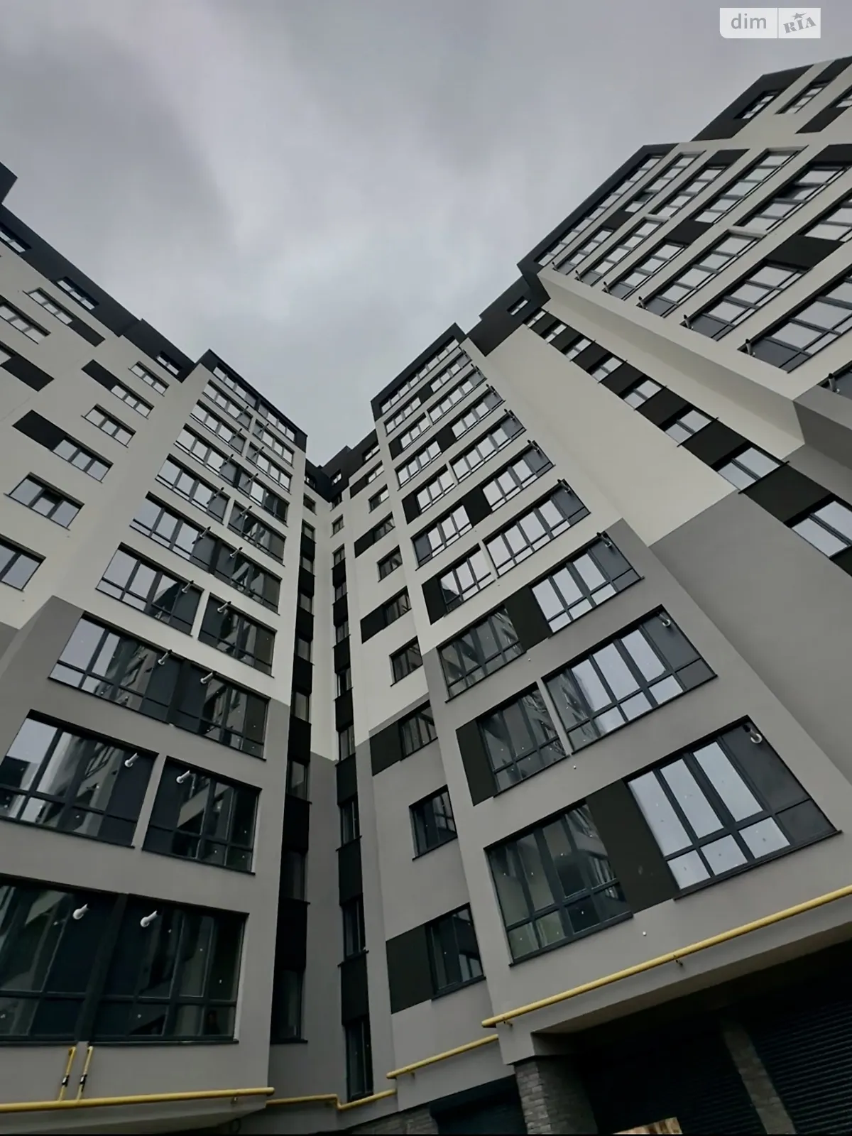 Продается 2-комнатная квартира 71 кв. м в Хмельницком, цена: 54900 $ - фото 1