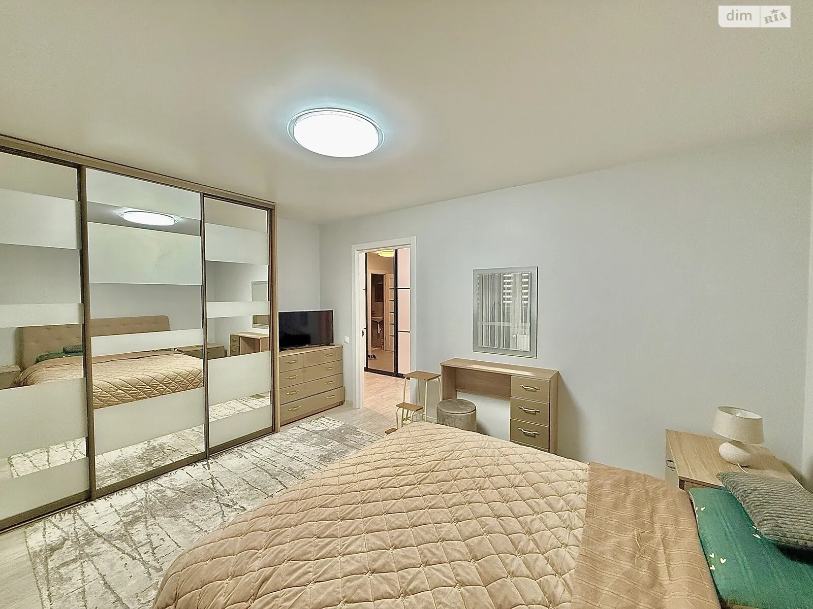 2-комнатная квартира 72 кв. м в Тернополе, ул. Генерала Мирона Тарнавского - фото 1