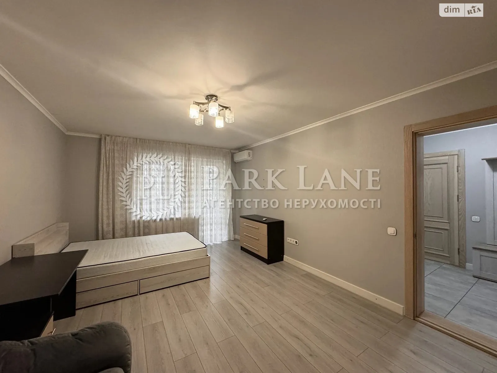 Продается 1-комнатная квартира 41 кв. м в Киеве, ул. Левка Лукьяненко, 13А - фото 1