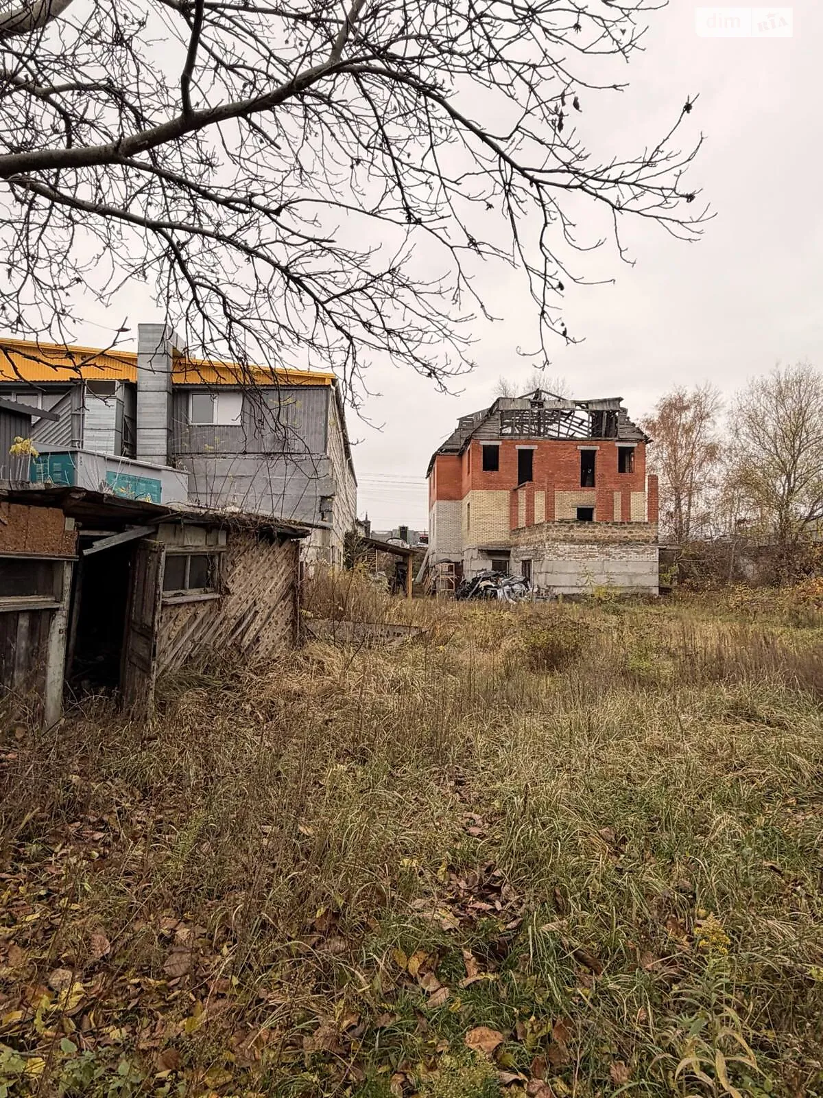 Продается дом на 3 этажа 1000 кв. м с мебелью, цена: 325000 $ - фото 1