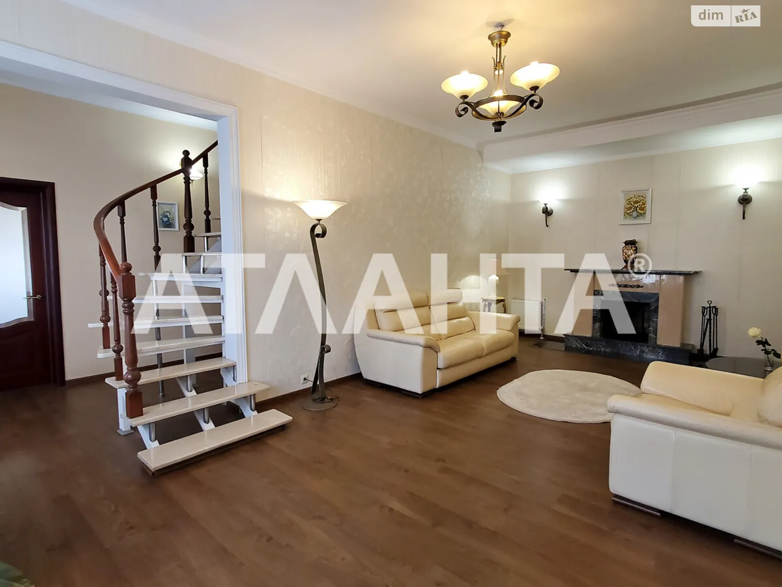 Продается дом на 2 этажа 253.4 кв. м с подвалом, цена: 250000 $ - фото 1