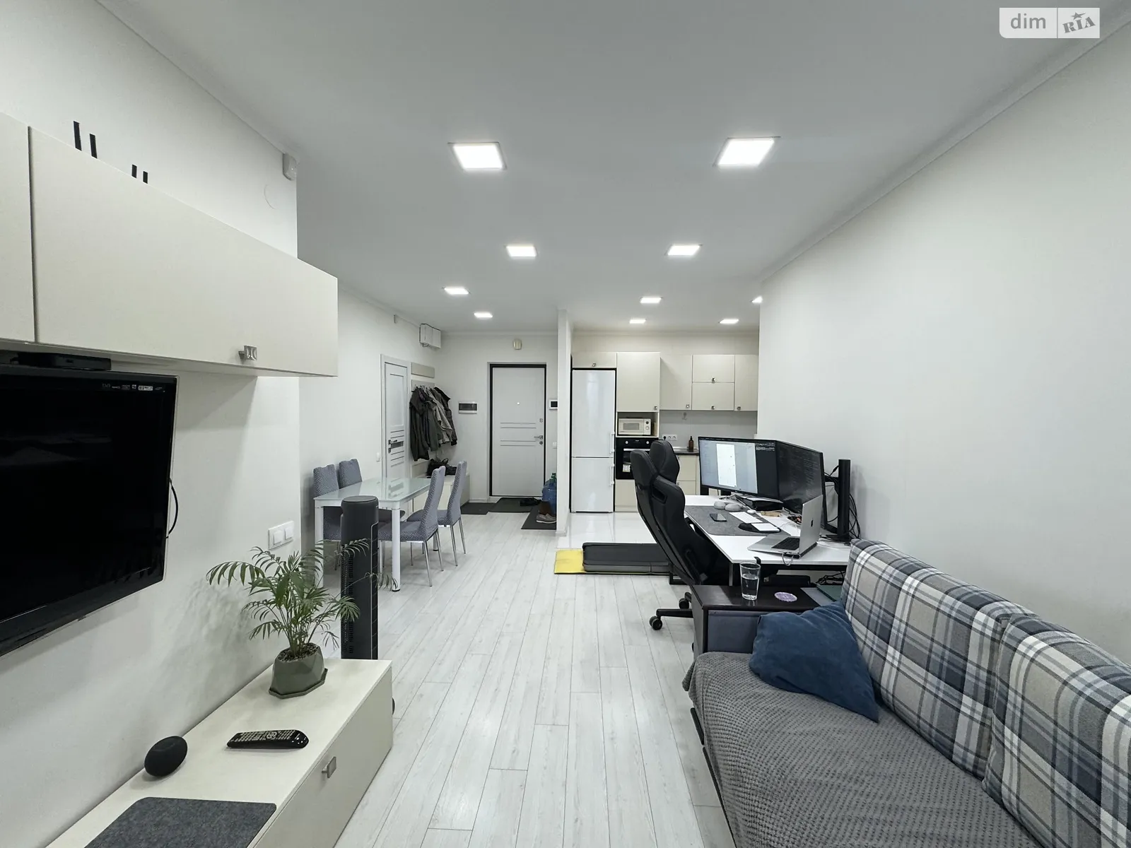 Сдается в аренду 1-комнатная квартира 45 кв. м в Львове, ул. Вячеслава Липинского, 28 - фото 1