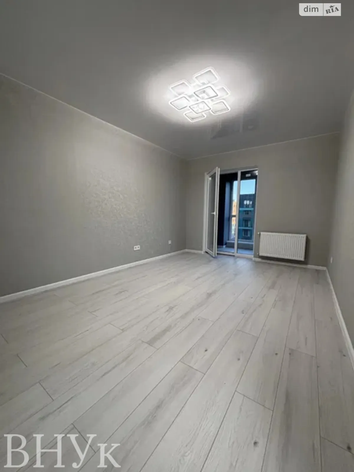 1-комнатная квартира 43 кв. м в Луцке, ул. Ровенская - фото 1