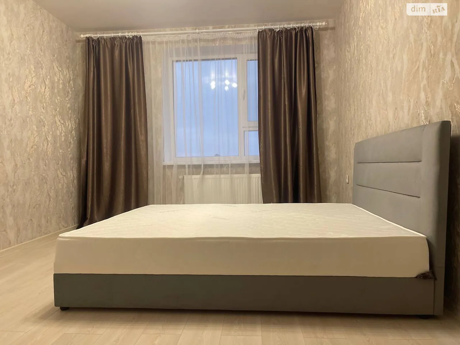 Сдается в аренду 1-комнатная квартира 44 кв. м в Ровно, ул. Григория Сковороды, 4 - фото 1