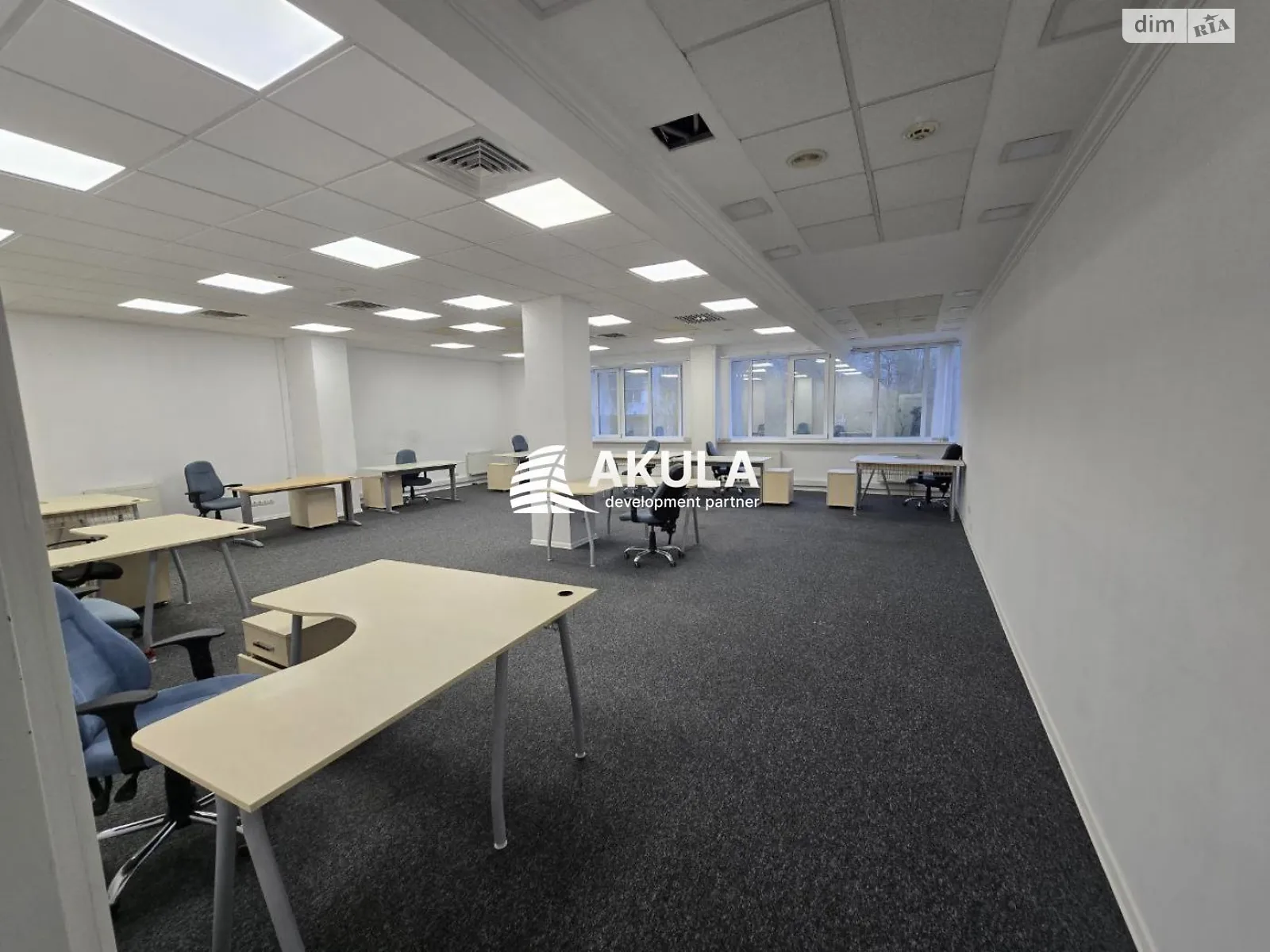 Сдается в аренду офис 588 кв. м в бизнес-центре, цена: 8786 $ - фото 1