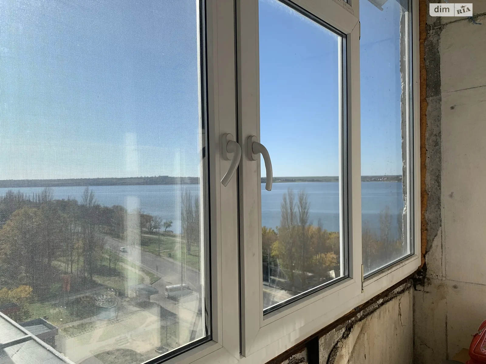 Продается 3-комнатная квартира 67.6 кв. м в Николаеве, ул. Лазурная - фото 1