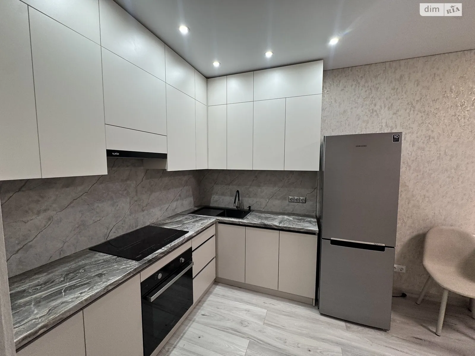 Сдается в аренду 1-комнатная квартира 40 кв. м в Виннице, ул. Академика Янгеля, 54 - фото 1