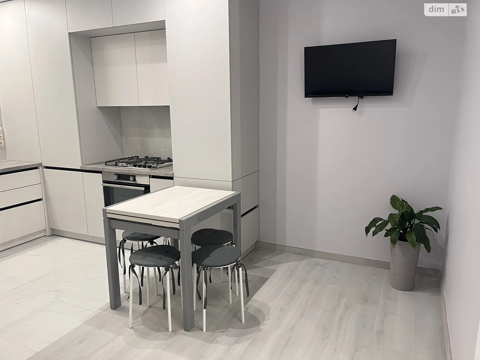 1-комнатная квартира 42.3 кв. м в, цена: 20000 грн - фото 1