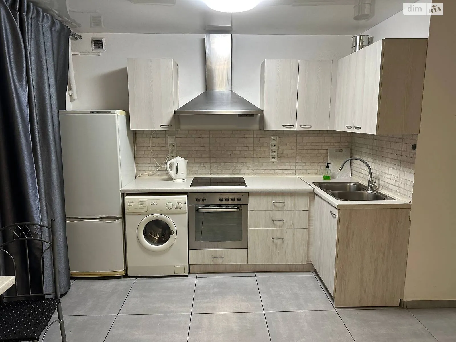 Сдается в аренду 1-комнатная квартира 30 кв. м в Днепре, просп. Науки(Гагарина), 177 - фото 1