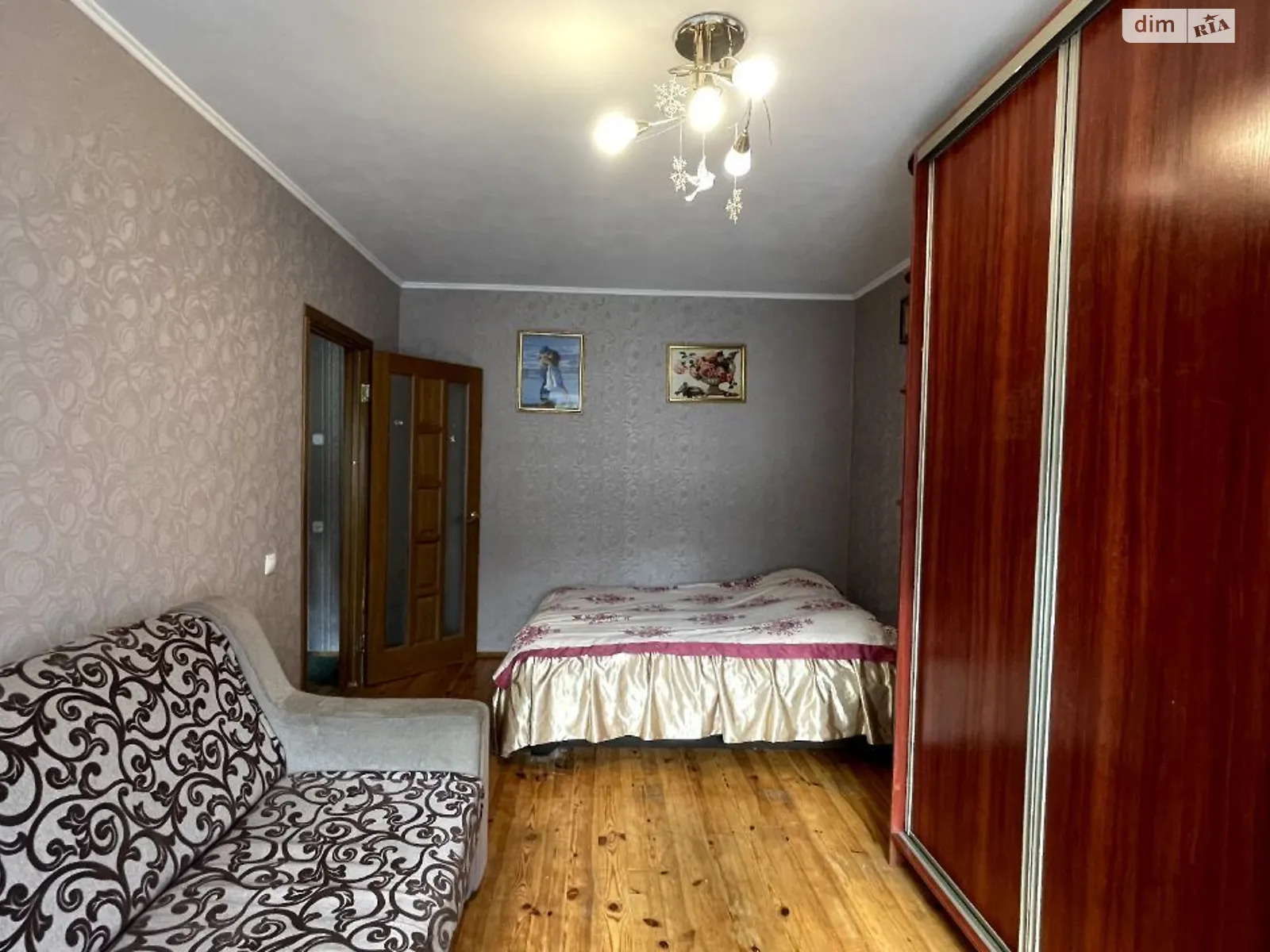 Продается 1-комнатная квартира 33.1 кв. м в Ровно, ул. Буковинская, 18 - фото 1