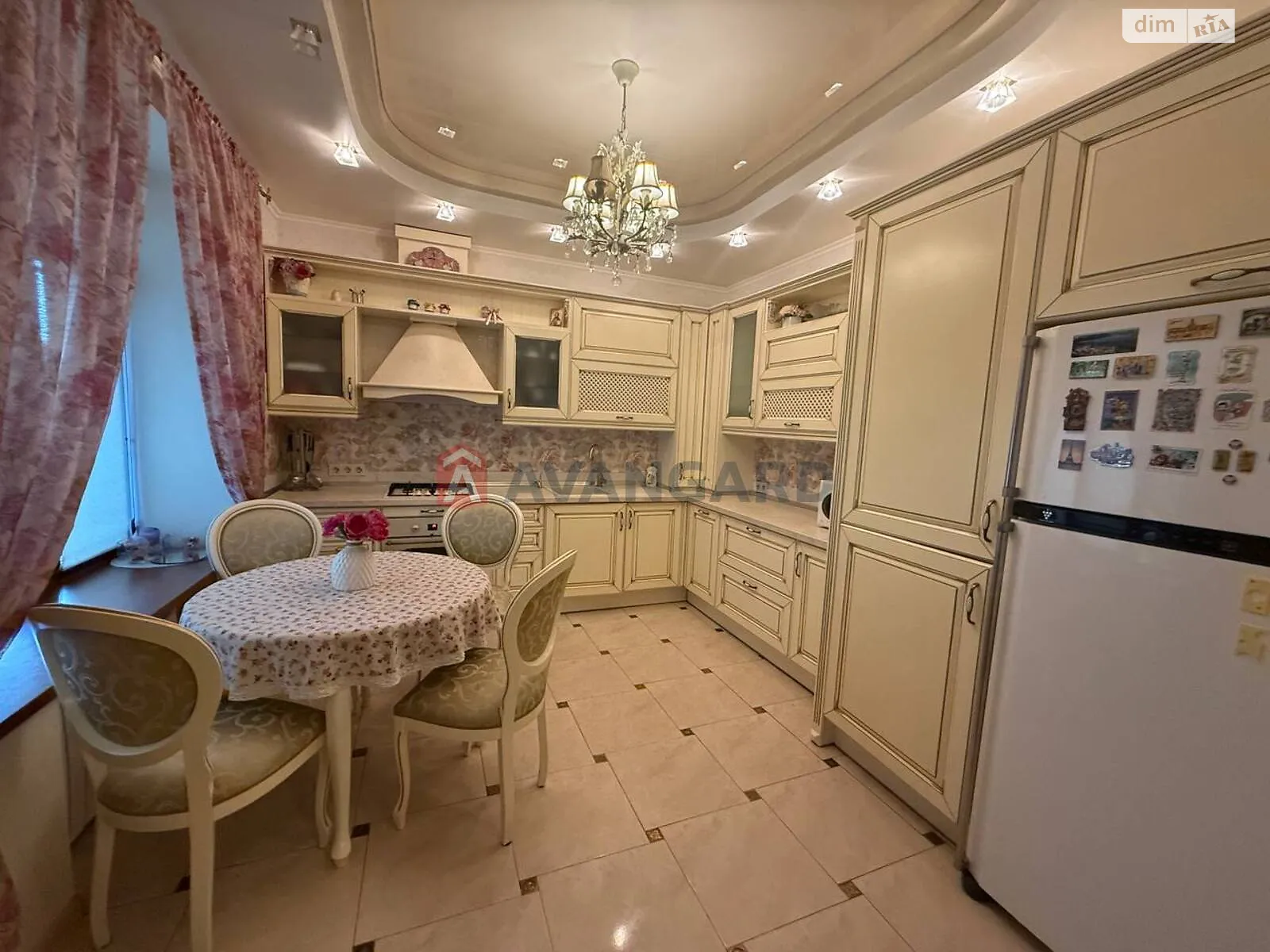 5-комнатная квартира 150 кв. м в Запорожье, ул. Гоголя, 51 - фото 1