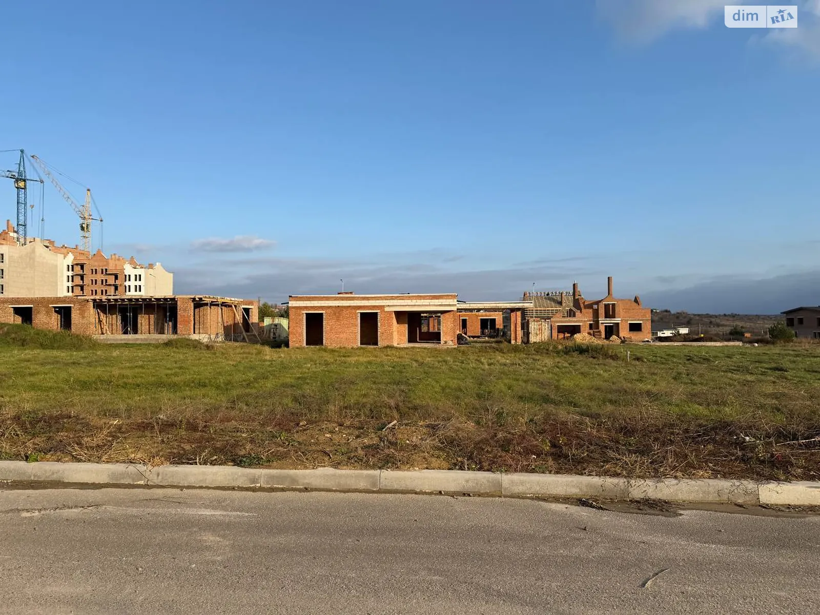 Продается земельный участок 8.38 соток в Ровенской области, цена: 100000 $ - фото 1