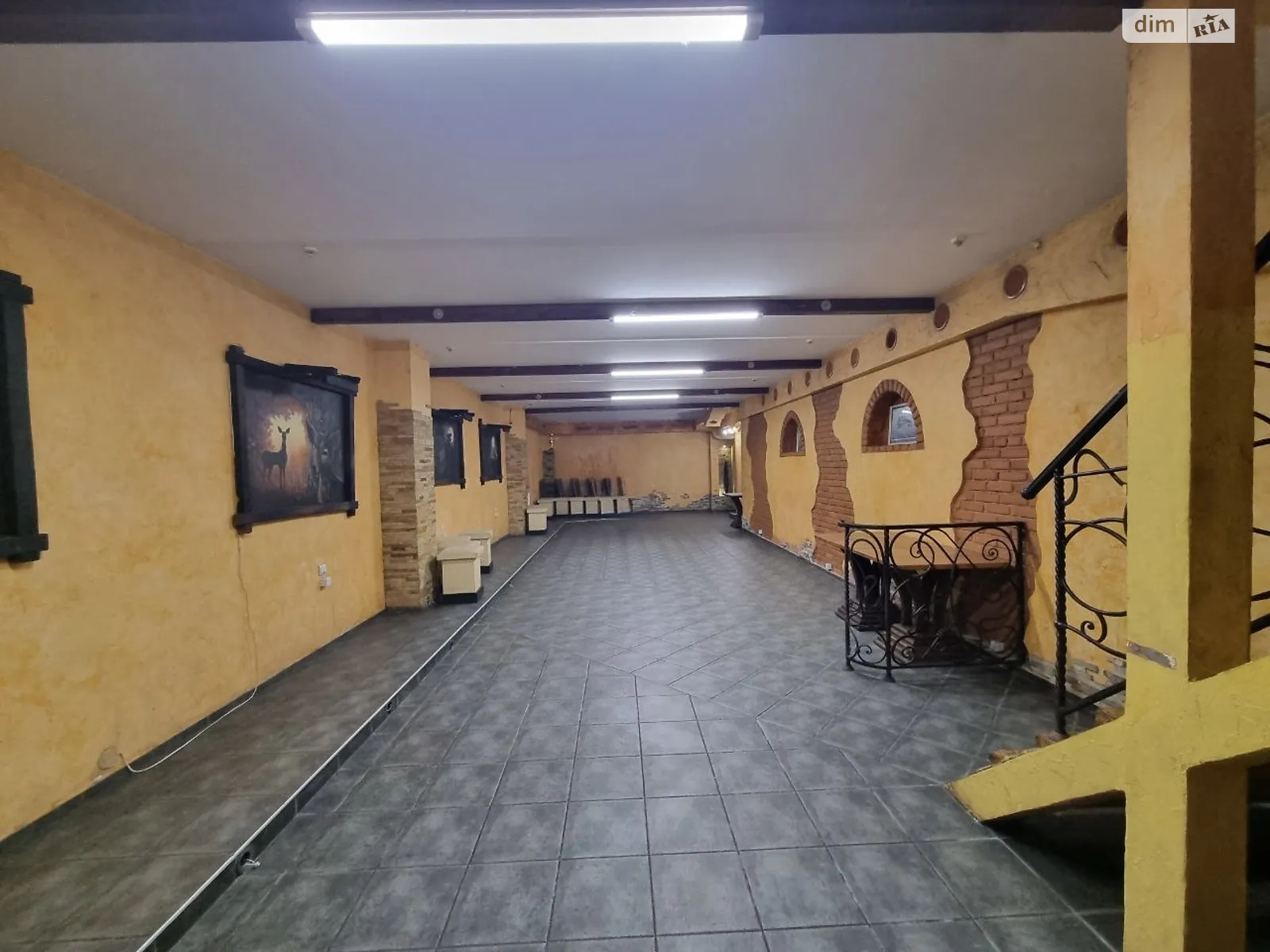 Здається в оренду об'єкт сфери послуг 110 кв. м в 3-поверховій будівлі, цена: 30000 грн - фото 1