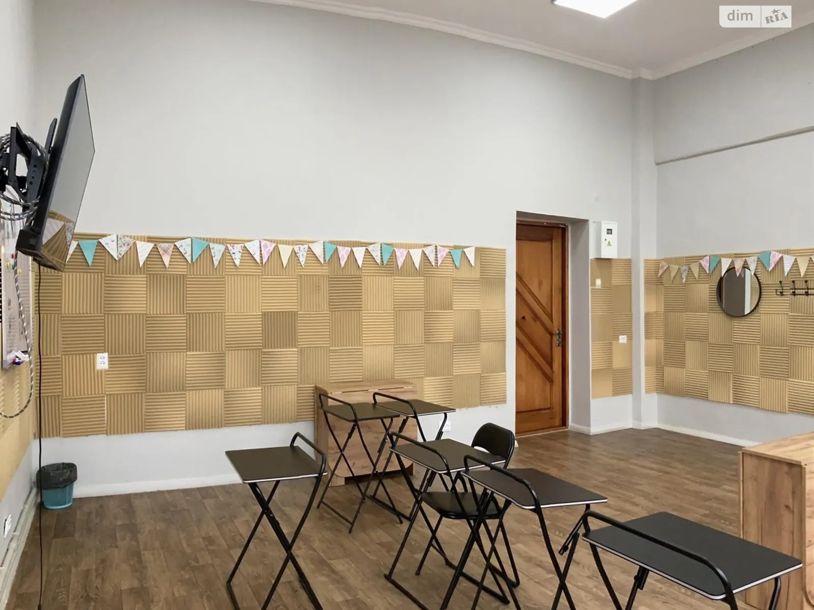 Здається в оренду офіс 34 кв. м в бізнес-центрі, цена: 12100 грн - фото 1