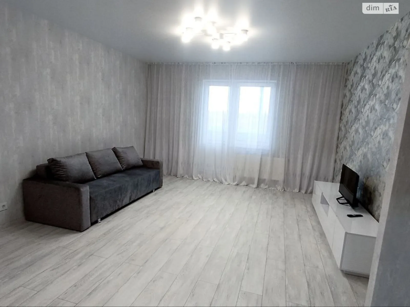 Сдается в аренду 1-комнатная квартира 60 кв. м в Хмельницком, ул. Лесогриневецкая, 18 - фото 1