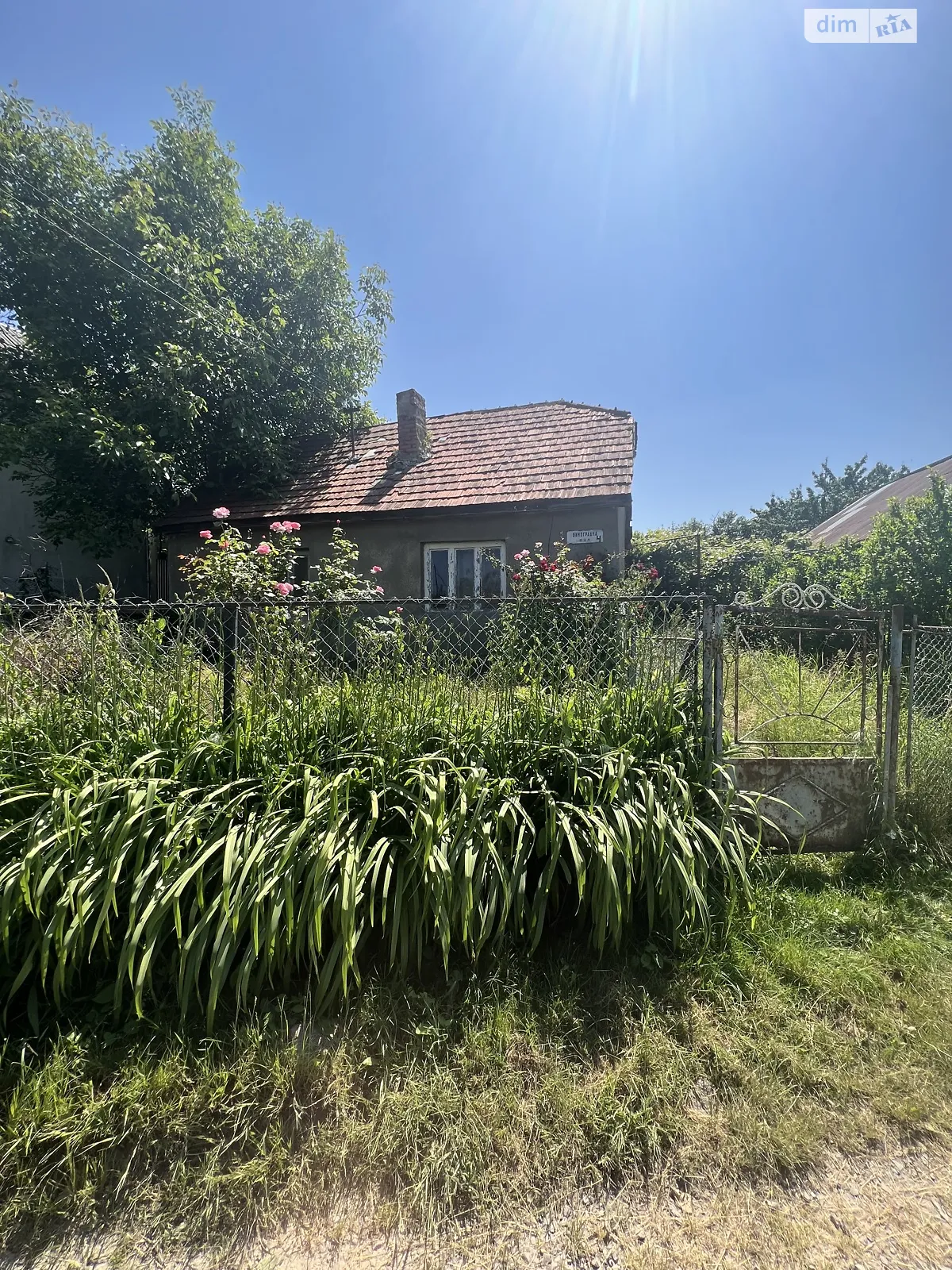 Продается одноэтажный дом 47 кв. м с гаражом, цена: 67000 $ - фото 1