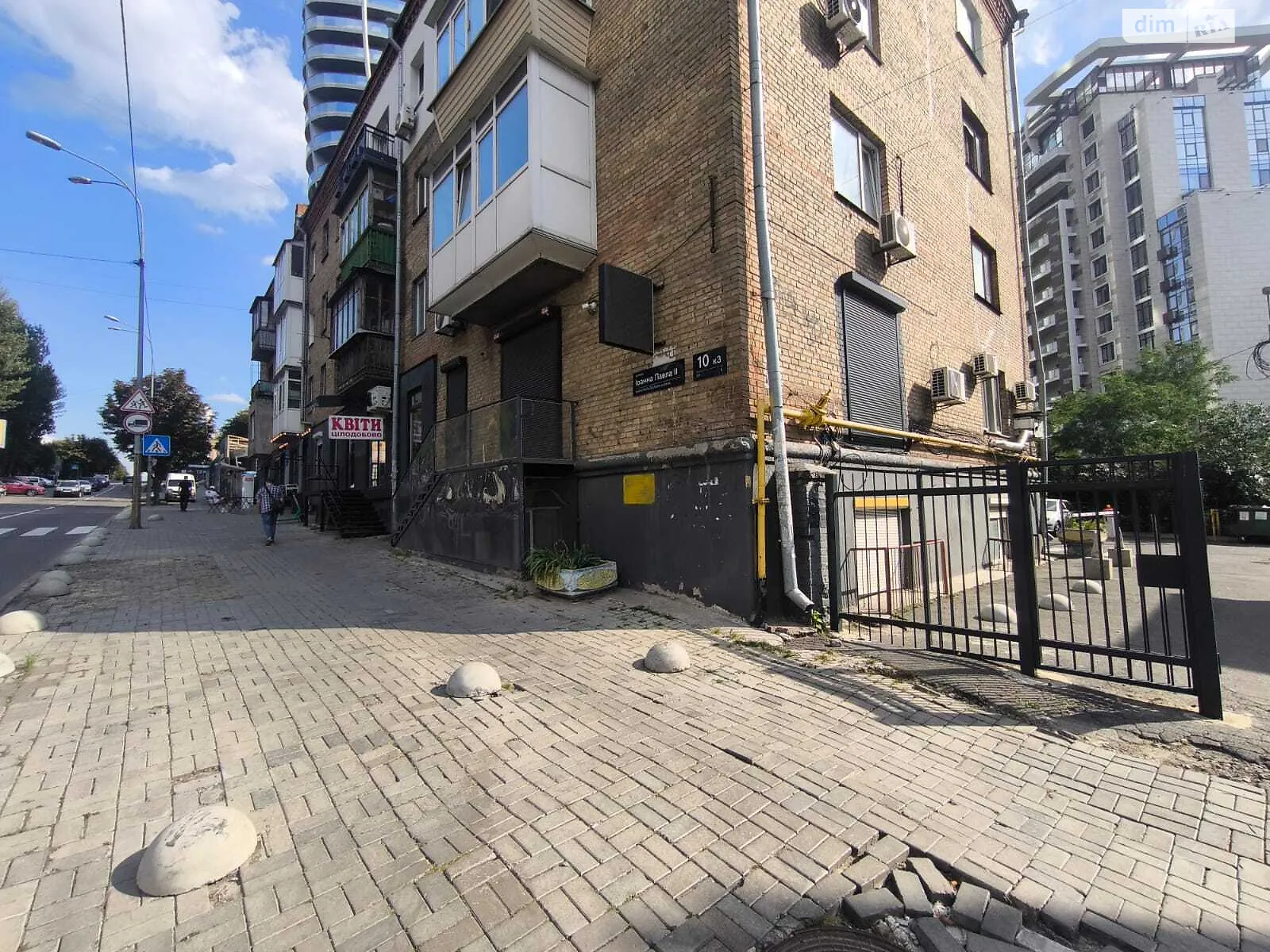 Продается помещения свободного назначения 270 кв. м в 4-этажном здании, цена: 197000 $ - фото 1