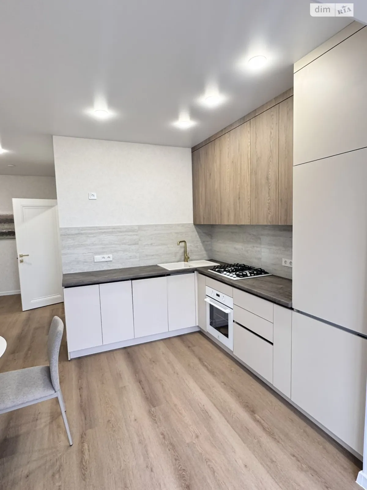 Продается 2-комнатная квартира 65.4 кв. м в Хмельницком, цена: 90000 $ - фото 1