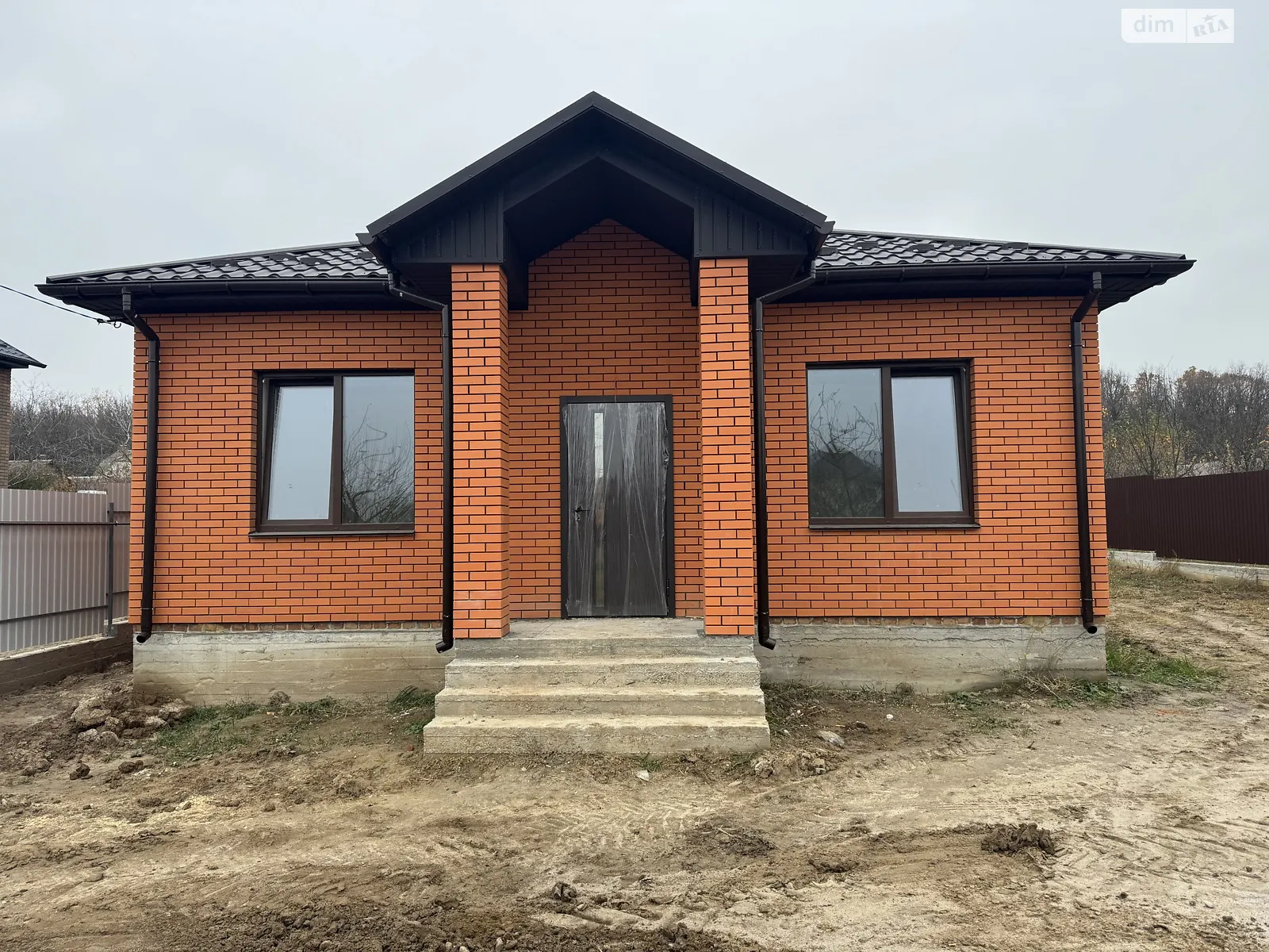 Продается одноэтажный дом 105 кв. м с баней/сауной, цена: 83000 $ - фото 1