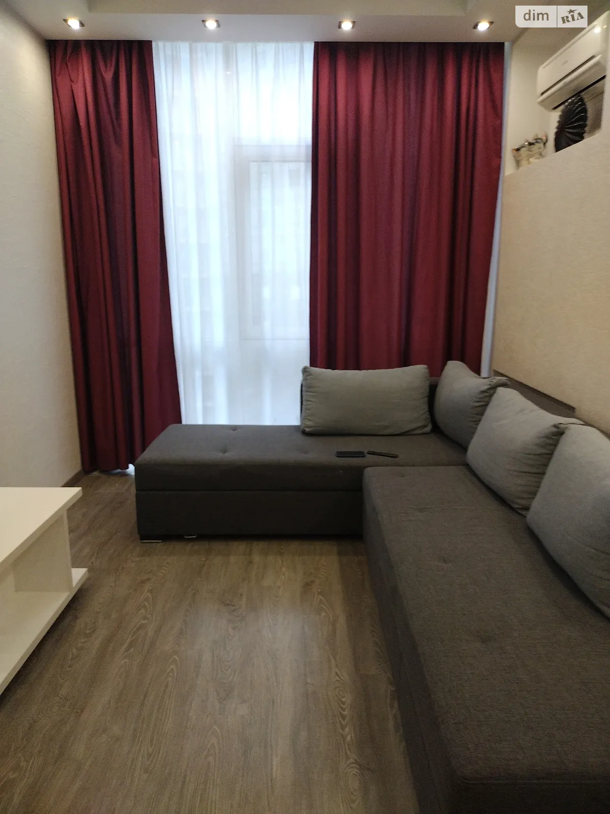 Сдается в аренду 1-комнатная квартира 42 кв. м в Одессе, ул. Марсельская, 35 - фото 1