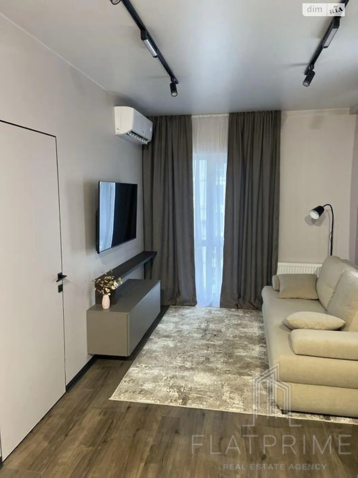 Продається 1-кімнатна квартира 41.4 кв. м у Києві, вул. Михайла Максимовича, 28К - фото 1