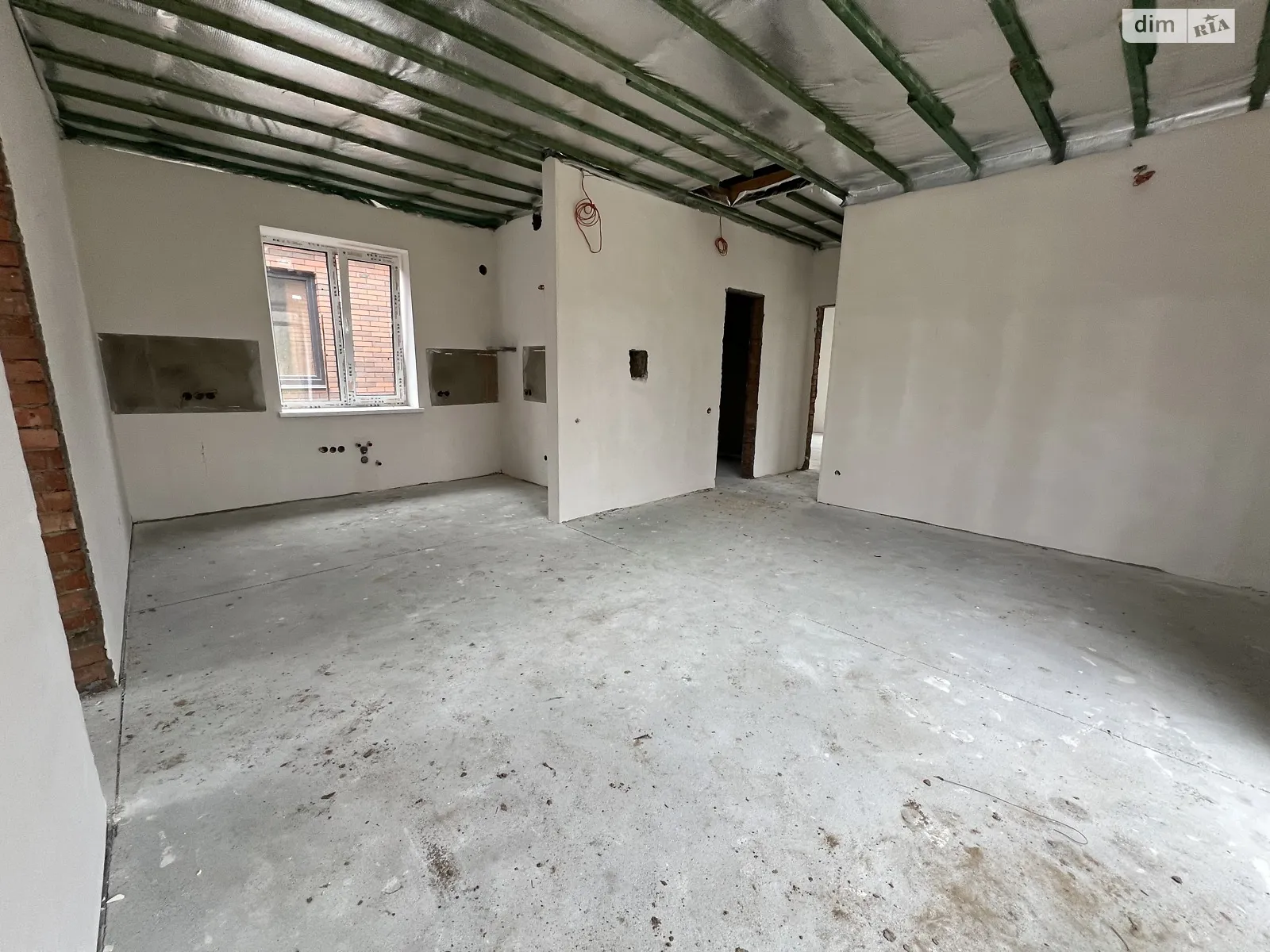 Продается одноэтажный дом 80 кв. м с гаражом, цена: 83999 $ - фото 1