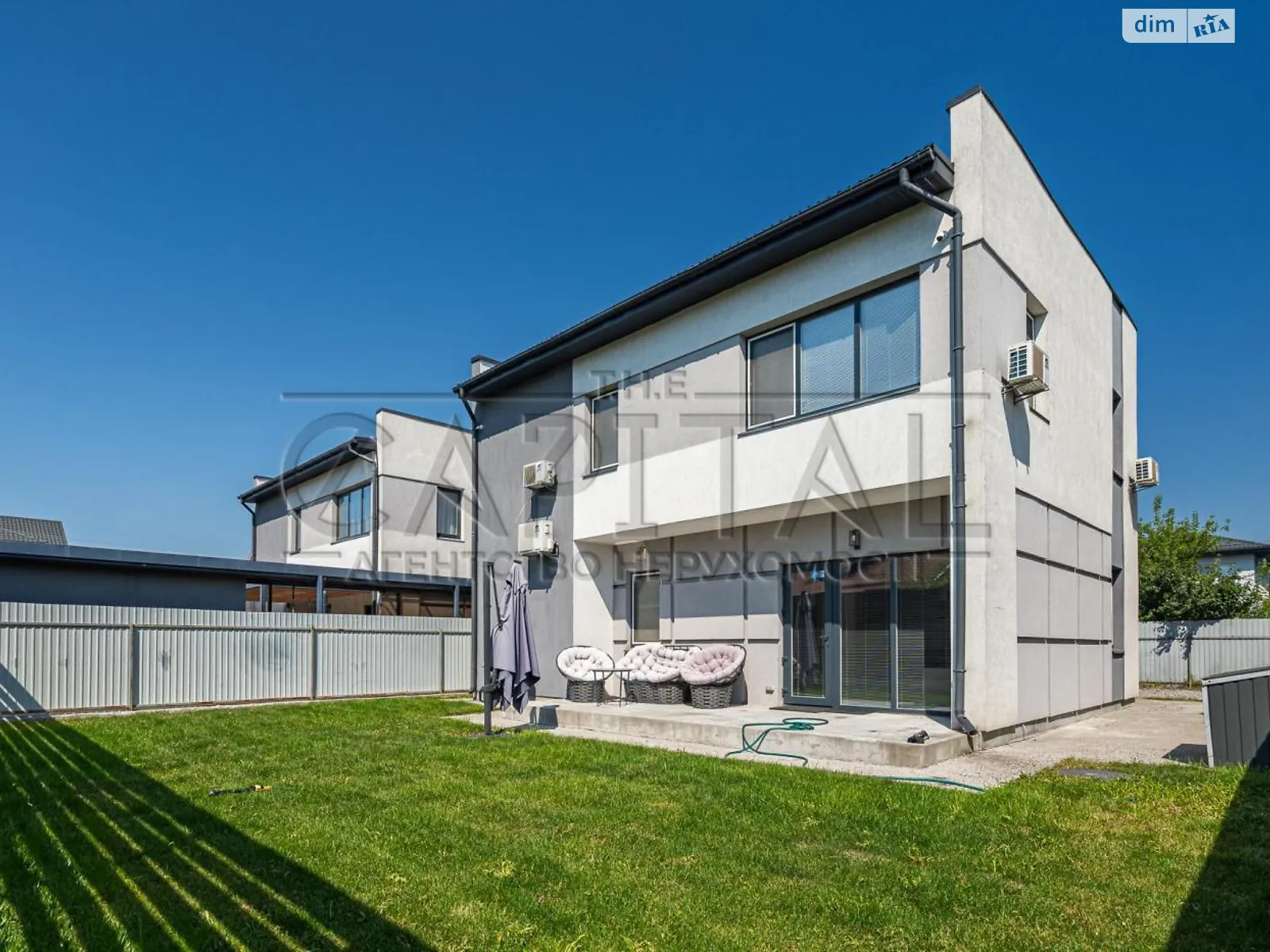 Продается дом на 2 этажа 145 кв. м с балконом, цена: 207000 $ - фото 1