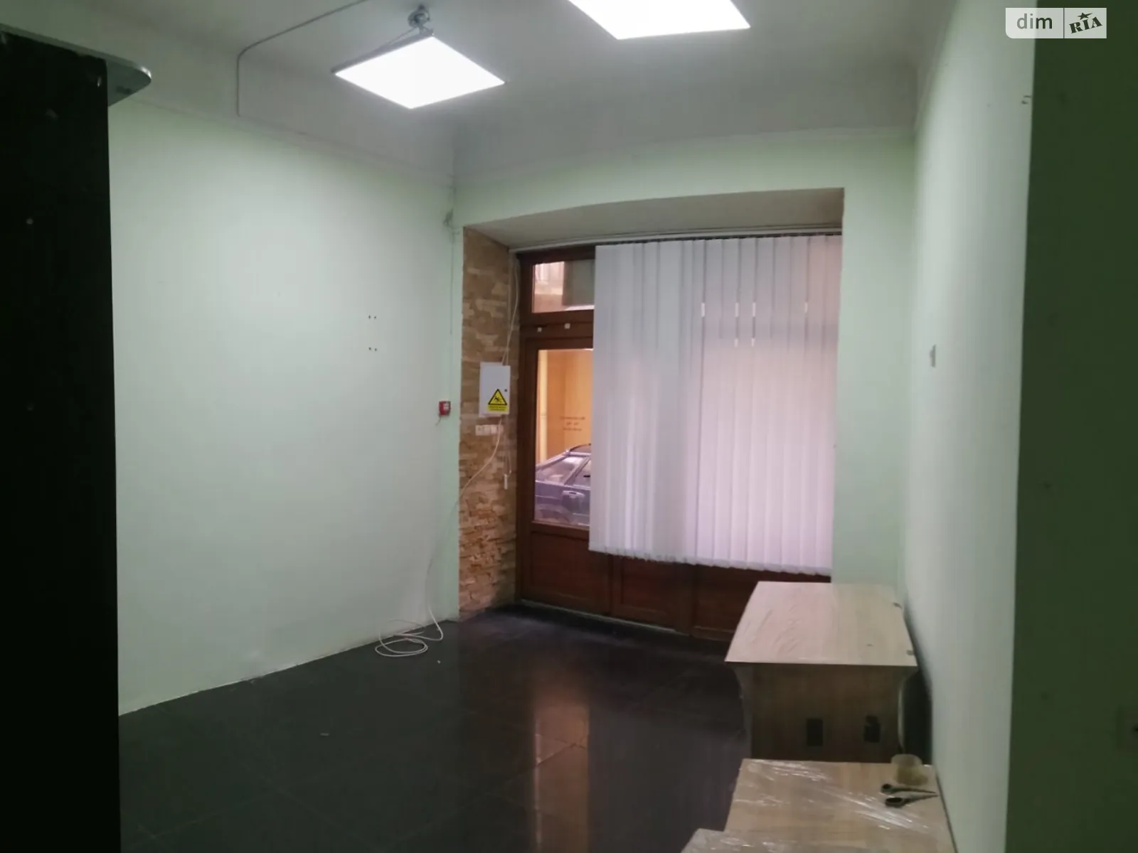 Здається в оренду офіс 23 кв. м в бізнес-центрі, цена: 8500 грн - фото 1