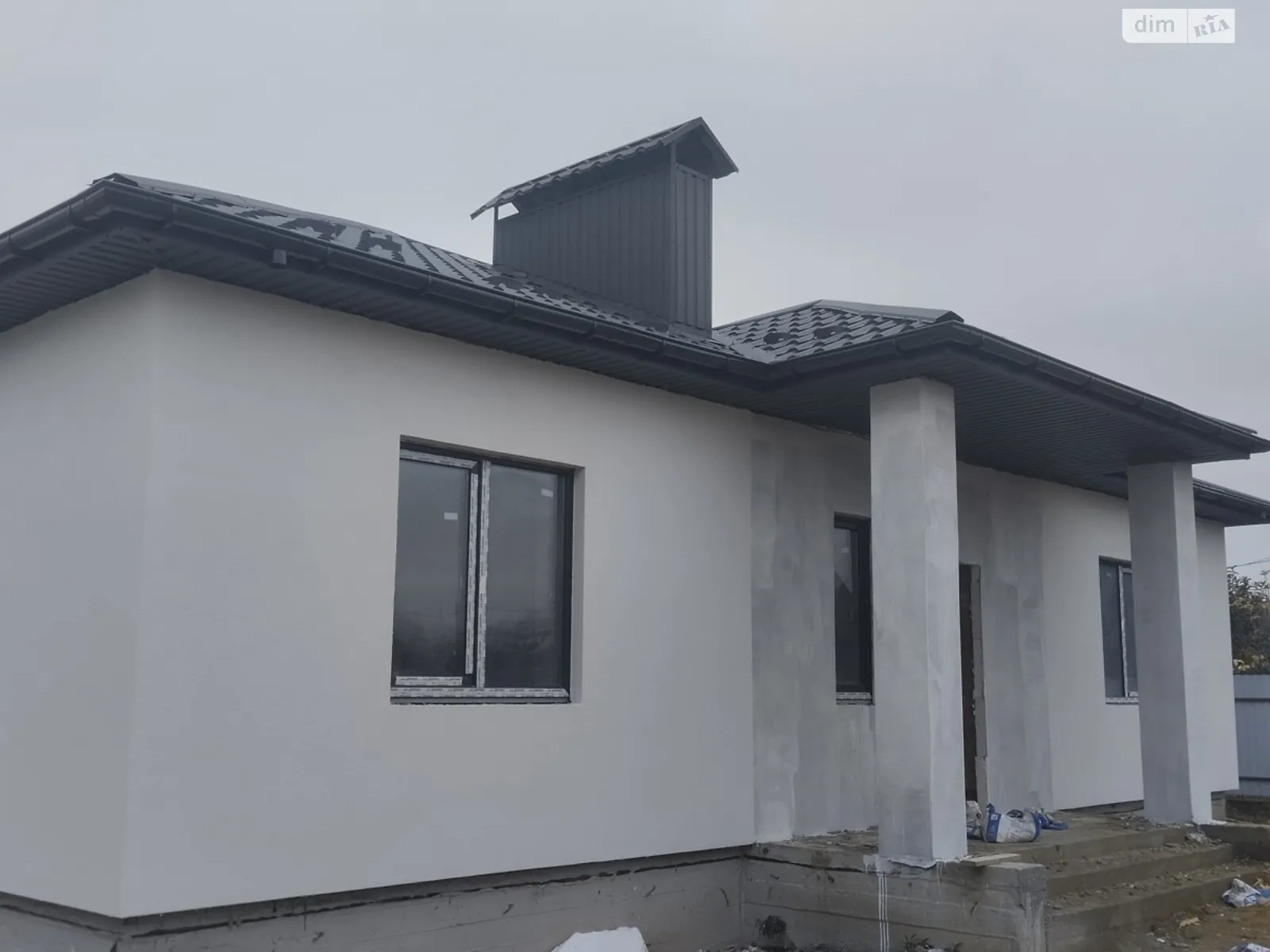 Продается одноэтажный дом 1100 кв. м с баней/сауной, цена: 110000 $ - фото 1