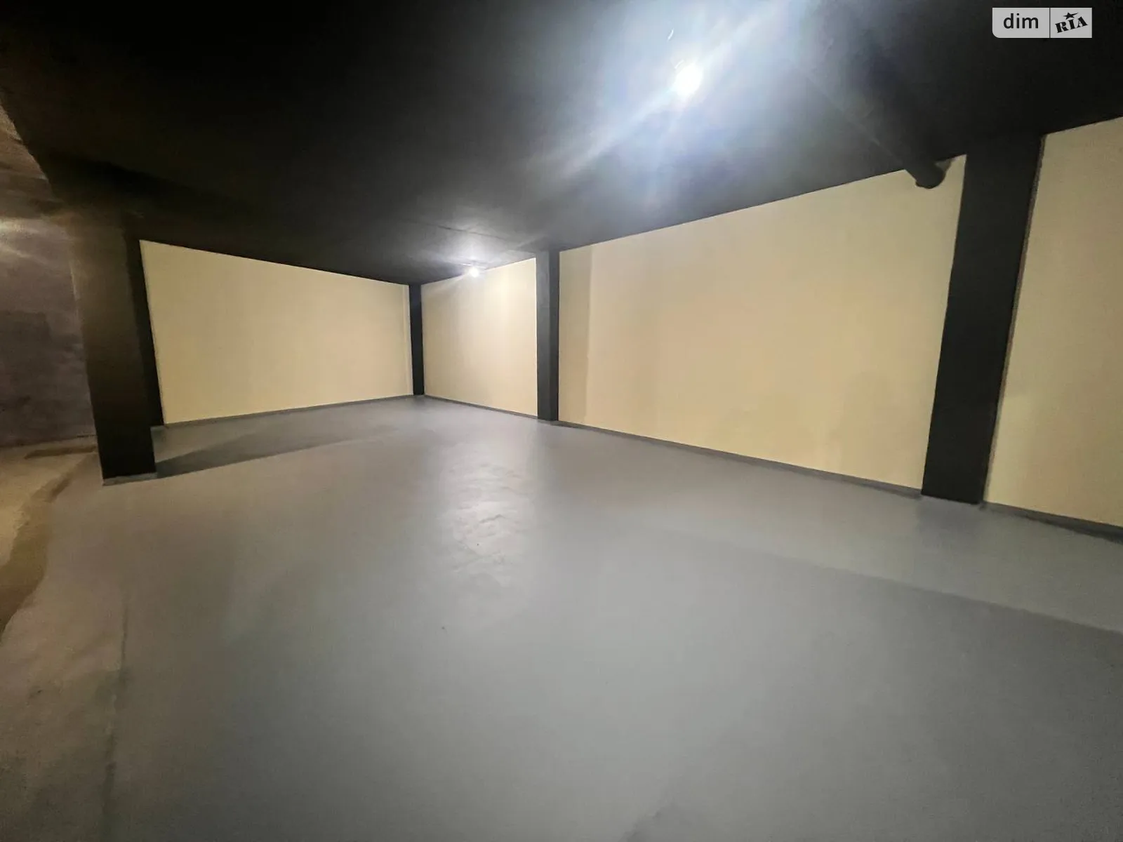 Здається в оренду приміщення вільного призначення 220 кв. м в 4-поверховій будівлі, цена: 55000 грн - фото 1