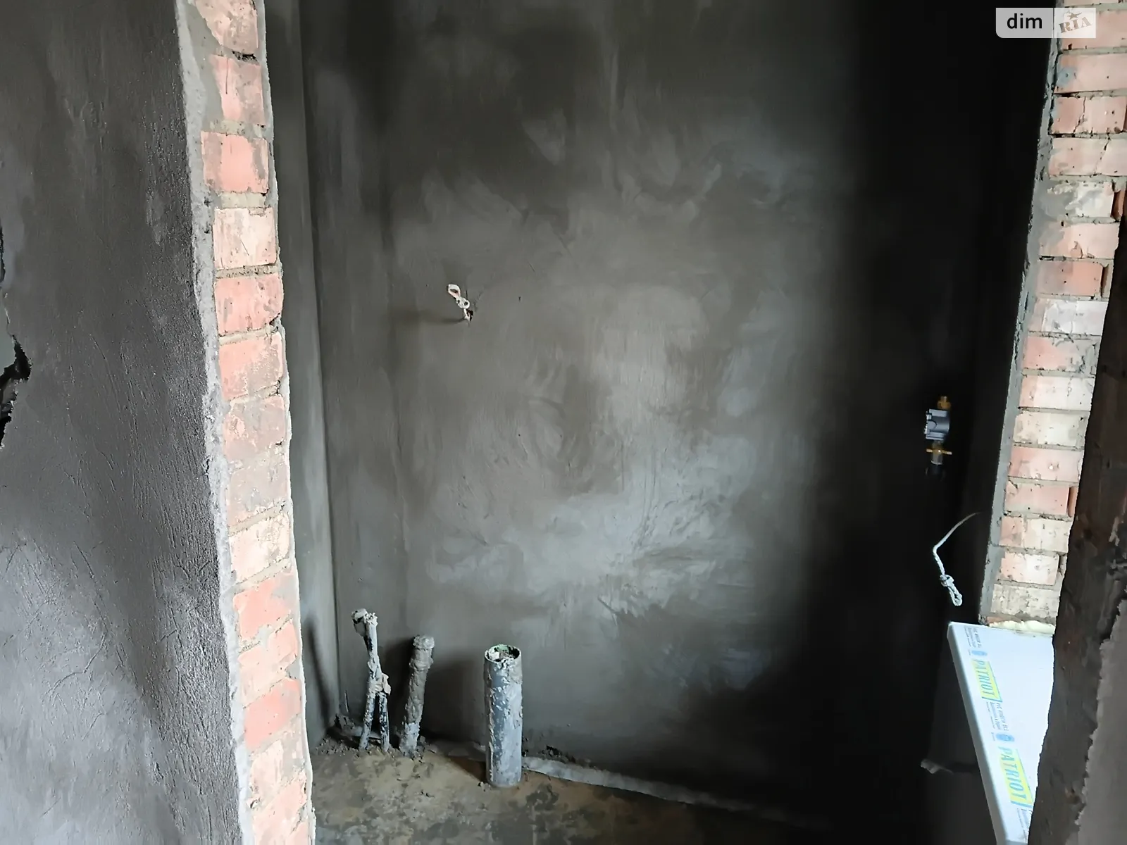 Продается дом на 2 этажа 120 кв. м с баней/сауной, цена: 105000 $ - фото 1